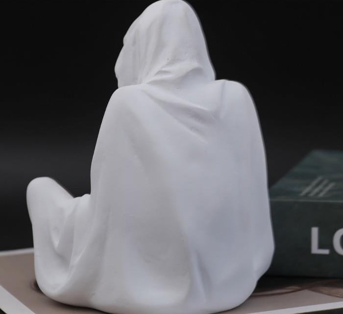 Ghost Witch Candle Holder Creative Resin Niche Creative Ornament Halloween Ghost Festival Party Atmosphere Decoration